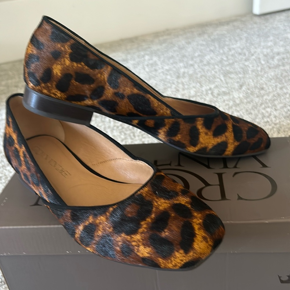 Beautiful cat hair square toed ballet flat in size 7 1/2. Worn twice.